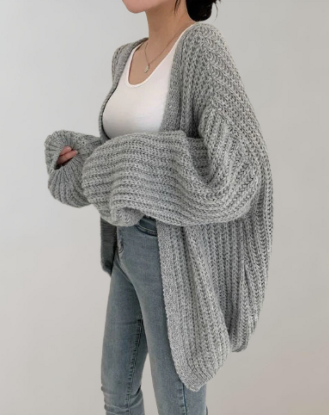 Ansel - Übergroßer Strickpullover mit offener Vorderseite und Laternenärmeln